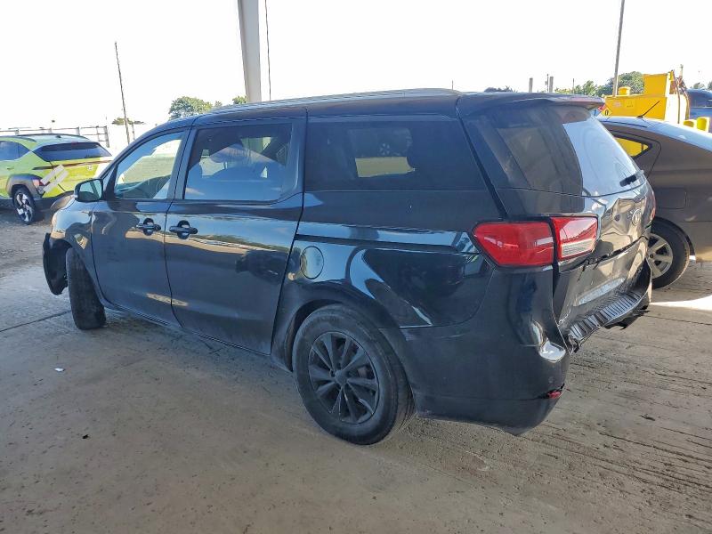 Photo 2 from auction – 2015 KIA SEDONA LX with VIN KNDMB5C11F6020664
