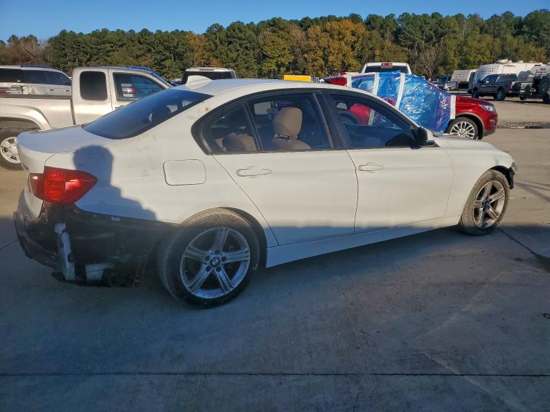 Photo 3 from auction – 2015 BMW 320 I with VIN WBA3B1C58FK141087