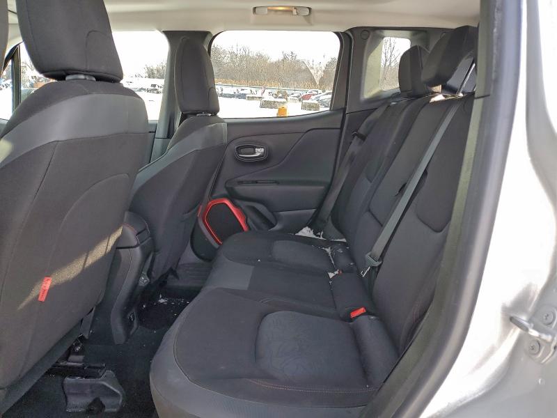 Photo 10 from auction – 2018 JEEP RENEGADE T with VIN ZACCJBCB2JPH91890