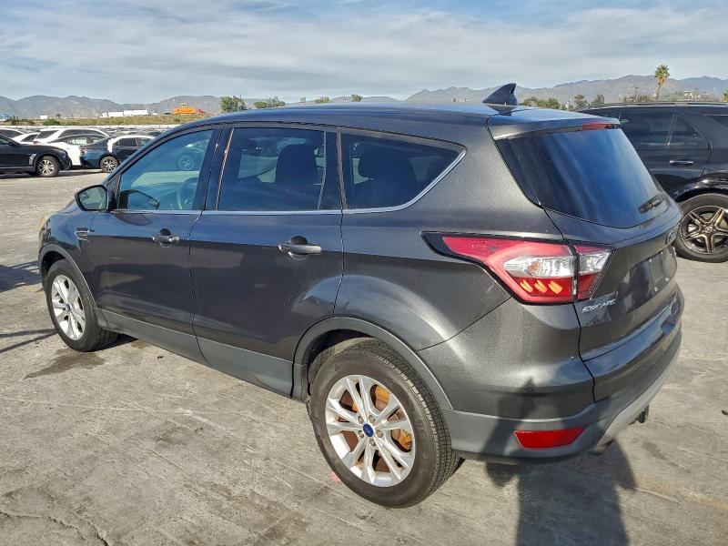 Photo 2 from auction – 2017 FORD ESCAPE with VIN 1FMCU0GD8HUB81360