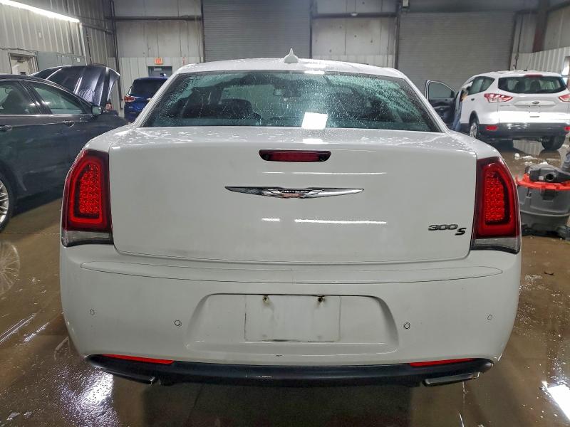 Фото 6 с аукциона – 2015 CHRYSLER 300 S с VIN 2C3CCABG5FH760471