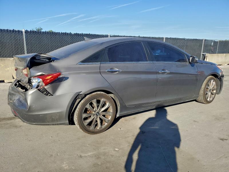 Photo 3 from auction – 2011 HYUNDAI SONATA SE with VIN 5NPEC4AB5BH243460
