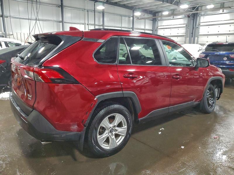 Photo 3 from auction – 2020 TOYOTA RAV4 XLE with VIN 2T3P1RFV2LC124016