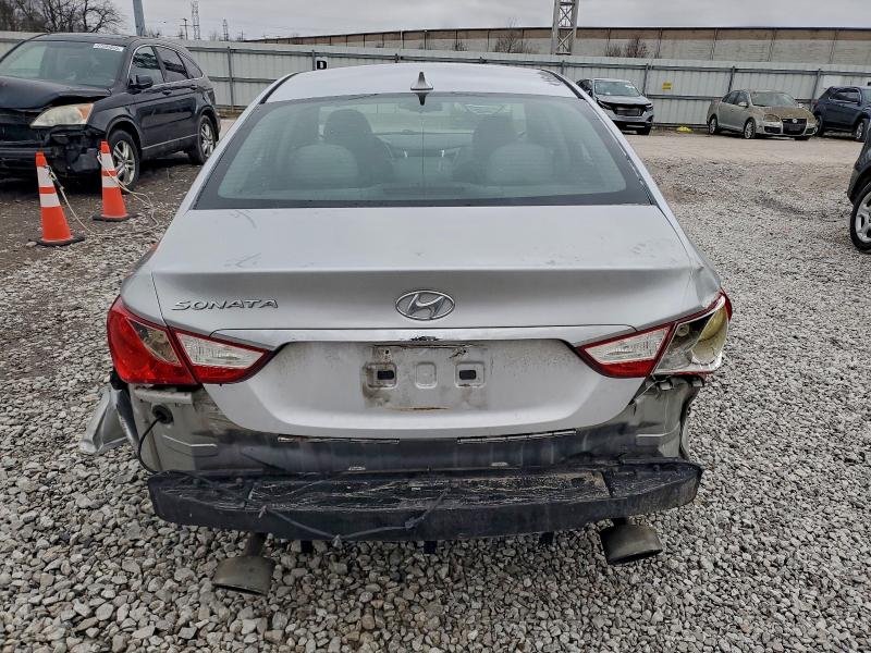 Photo 6 from auction – 2013 HYUNDAI SONATA SE with VIN 5NPEC4AC2DH506886