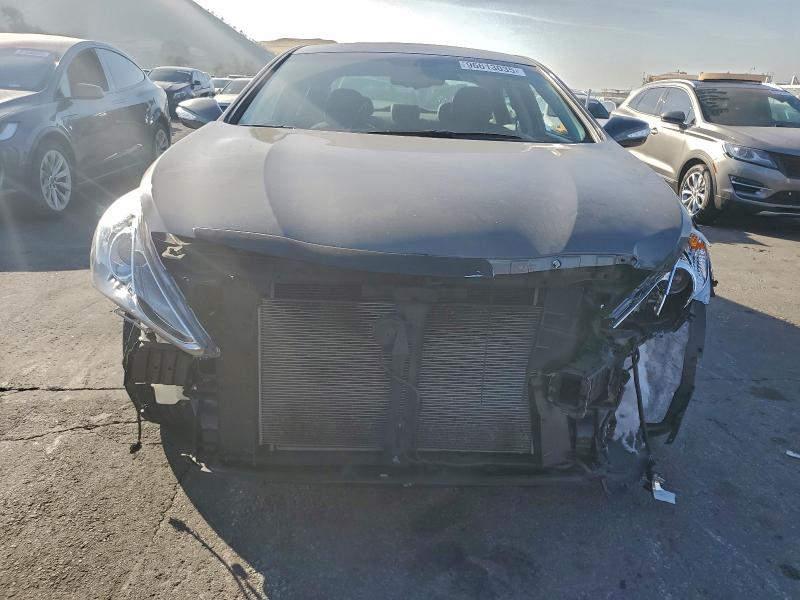 Photo 5 from auction – 2014 HYUNDAI SONATA SE with VIN 5NPEC4AC9EH856291