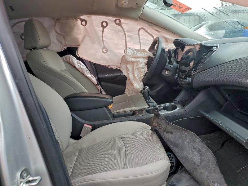 Photo 7 from auction – 2017 CHEVROLET CRUZE with VIN 3G1BE6SM8HS567812