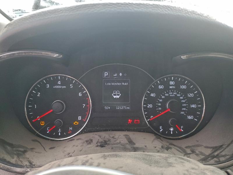 Photo 9 from auction – 2017 KIA FORTE LX with VIN 3KPFL4A79HE088604