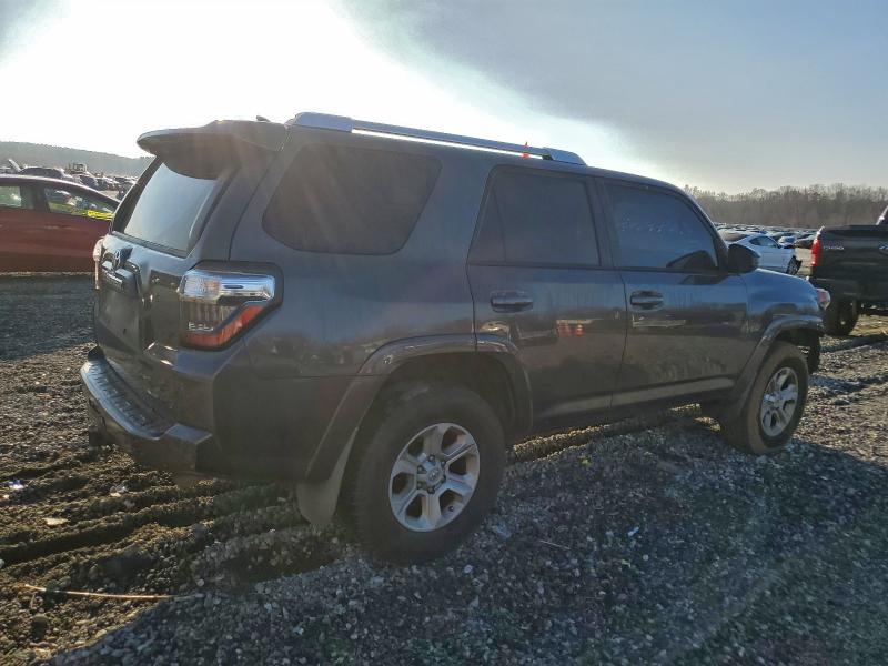 Photo 3 from auction – 2014 TOYOTA 4RUNNER SR with VIN JTEZU5JR1E5079531