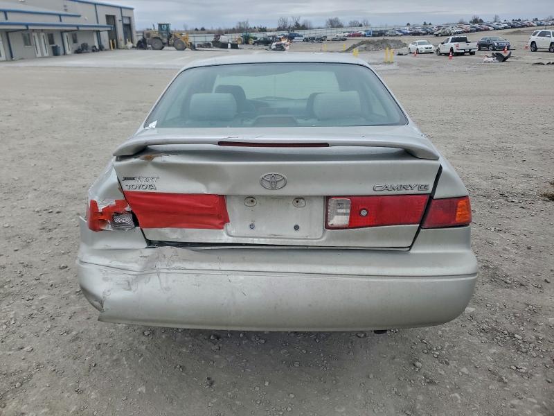 Photo 6 from auction – 2000 TOYOTA CAMRY CE with VIN 4T1BG22K5YU637044