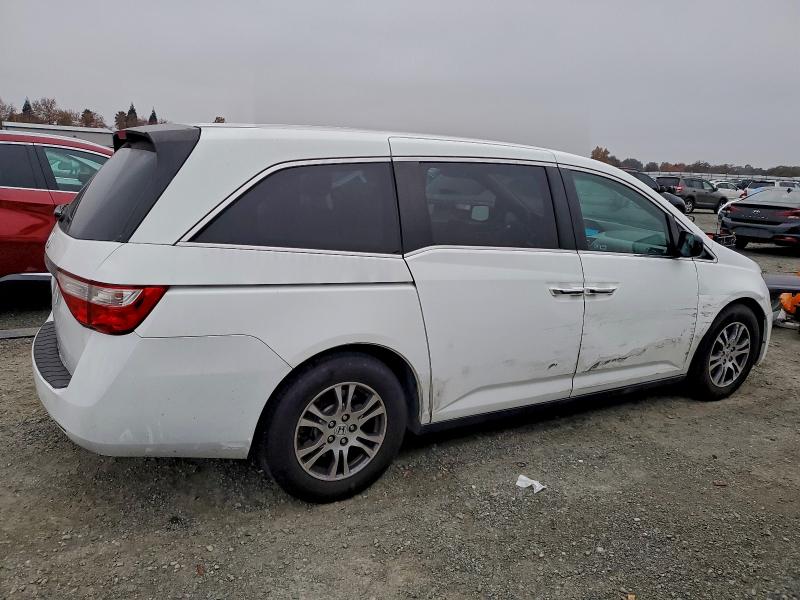 Photo 3 from auction – 2011 HONDA ODYSSEY EX with VIN 5FNRL5H49BB073830