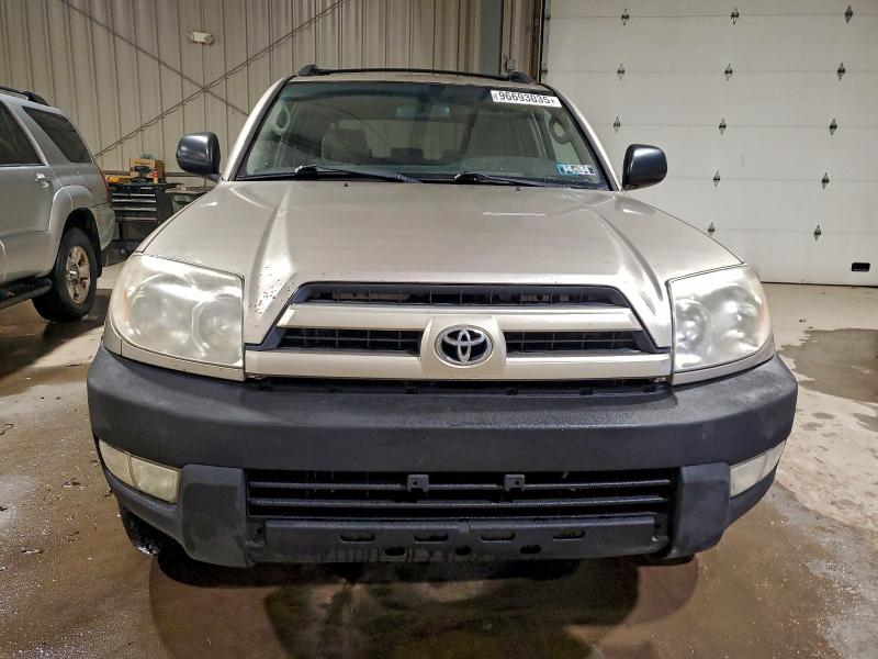Photo 5 from auction – 2004 TOYOTA 4RUNNER SR with VIN JTEZU14R840032349