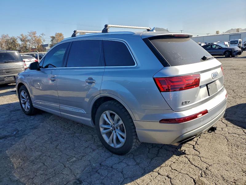 Foto 2 de la subasta – 2017 AUDI Q7 PREMIUM con VIN WA1AAAF73HD003906