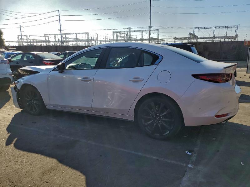 Photo 2 from auction – 2021 MAZDA 3 PREMIUM with VIN JM1BPBEYXM1318447