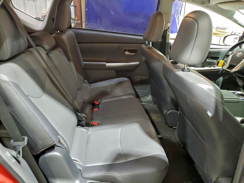 Photo 11 from auction – 2013 TOYOTA PRIUS V with VIN JTDZN3EU5D3210748