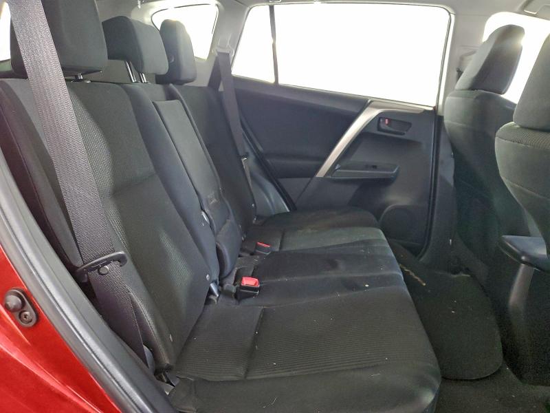 Photo 11 from auction – 2015 TOYOTA RAV4 LE with VIN JTMZFREV7FJ030453