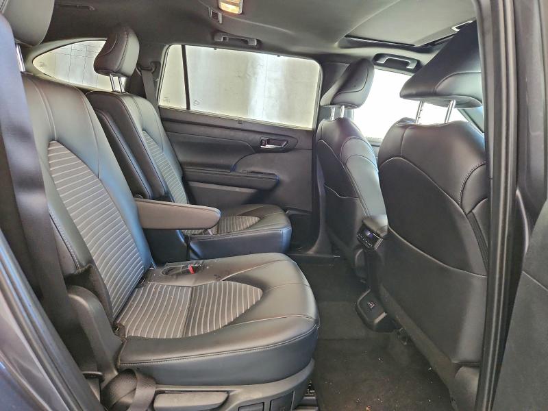 Foto 11 de la subasta – 2024 TOYOTA HIGHLANDER con VIN 5TDKDRAH8RS536775