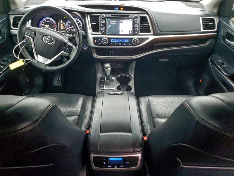 Photo 8 from auction – 2016 TOYOTA HIGHLANDER with VIN 5TDYKRFH2GS166073