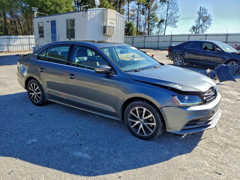 Photo 4 from auction – 2017 VOLKSWAGEN JETTA SE with VIN 3VWDB7AJ8HM306154