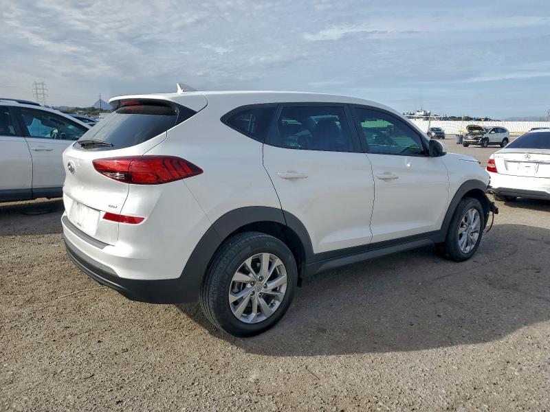 Photo 3 from auction – 2020 HYUNDAI TUCSON SE with VIN KM8J2CA47LU213053