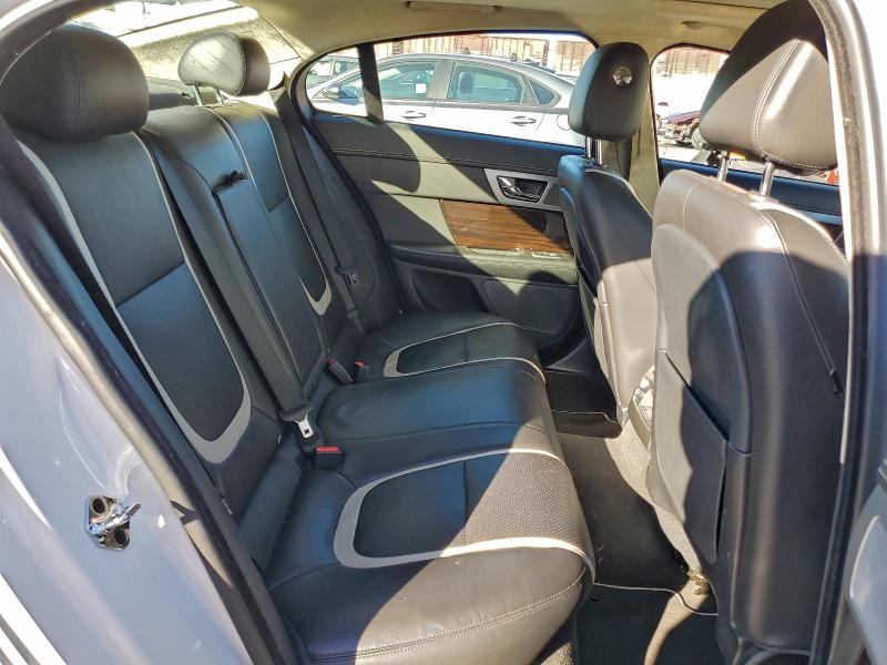 Photo 10 from auction – 2015 JAGUAR XF with VIN SAJWA0F75F8U87008