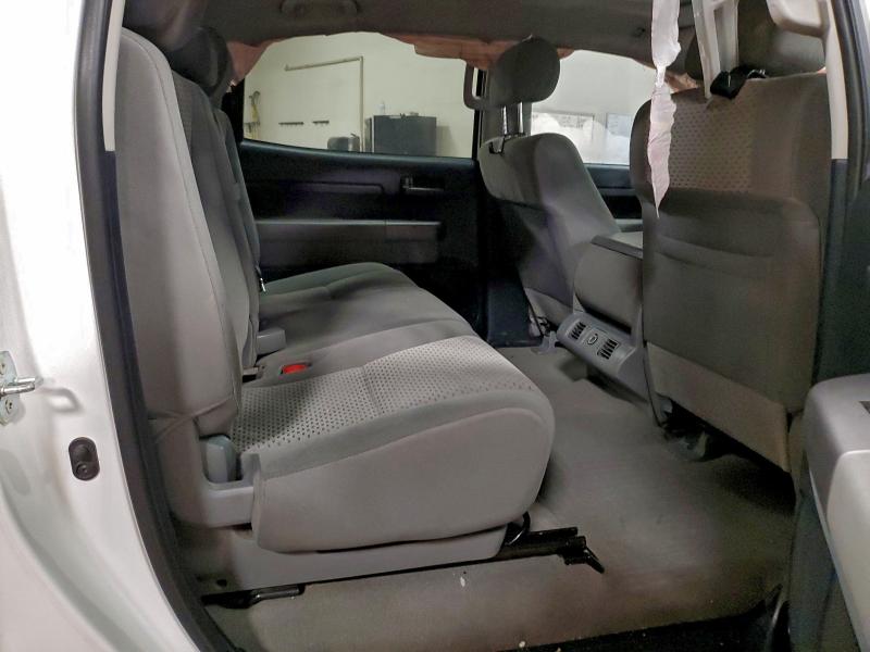 Photo 10 from auction – 2011 TOYOTA TUNDRA with VIN 5TFDM5F16BX020461