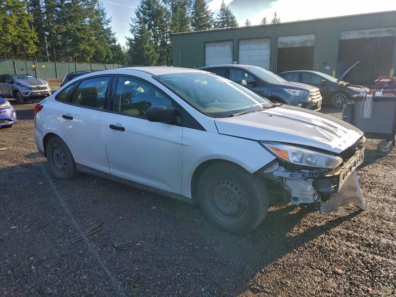 Photo 4 from auction – 2017 FORD FOCUS S with VIN 1FADP3E29HL325514