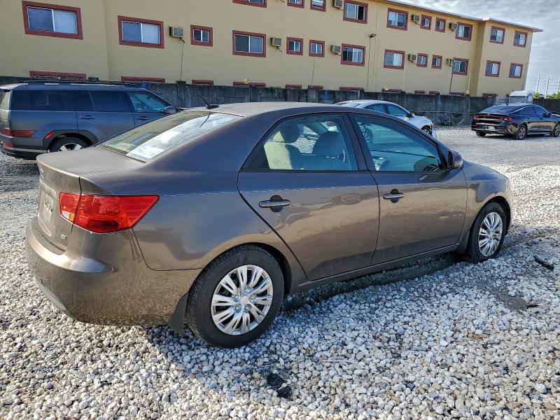 Photo 3 from auction – 2013 KIA FORTE EX with VIN KNAFU4A2XD5728890