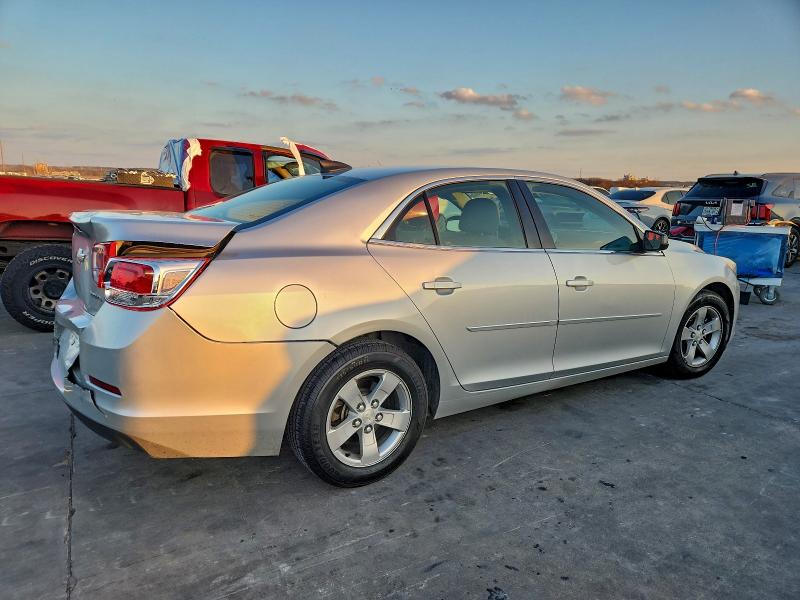 Photo 3 from auction – 2015 CHEVROLET MALIBU LS with VIN 1G11B5SL6FF187472