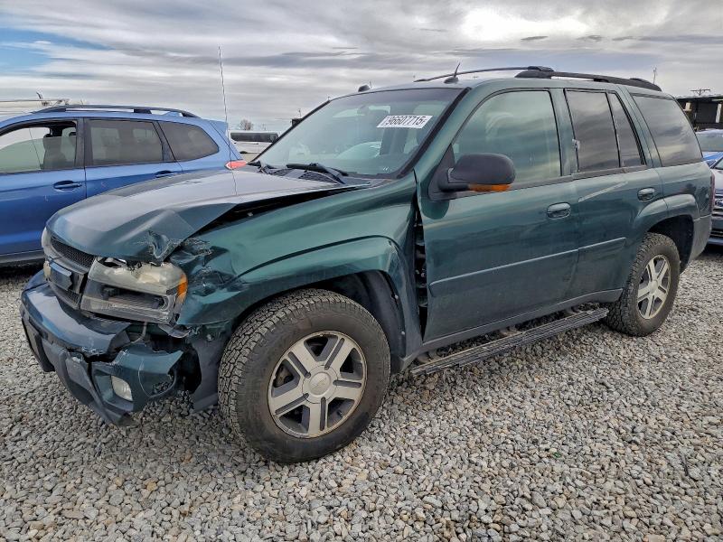 CHEVROLET TRAILBLAZE 2005 with VIN 1GNDT13S052304704 - Photo from auction