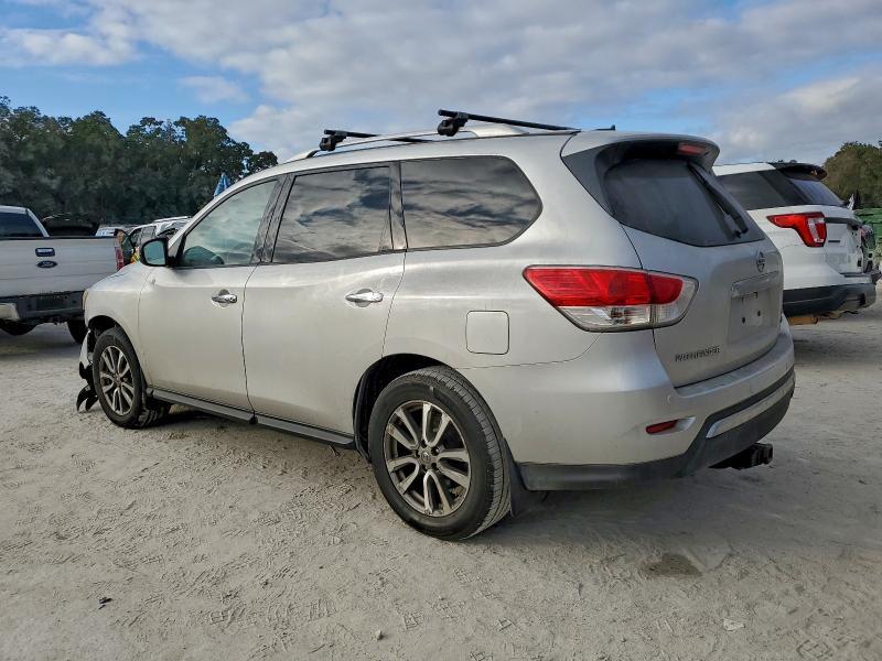 Photo 2 from auction – 2014 NISSAN PATHFINDER with VIN 5N1AR2MM1EC669964