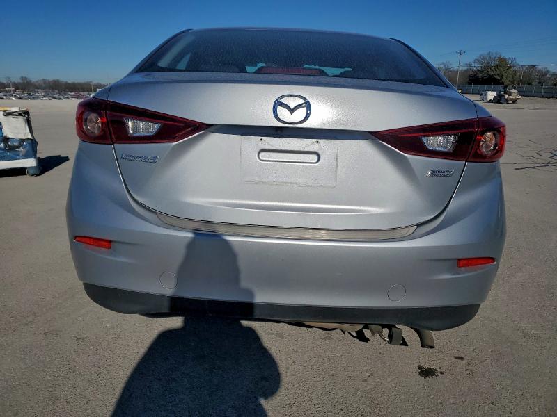 Photo 6 from auction – 2018 MAZDA 3 SPORT with VIN 3MZBN1U79JM164088
