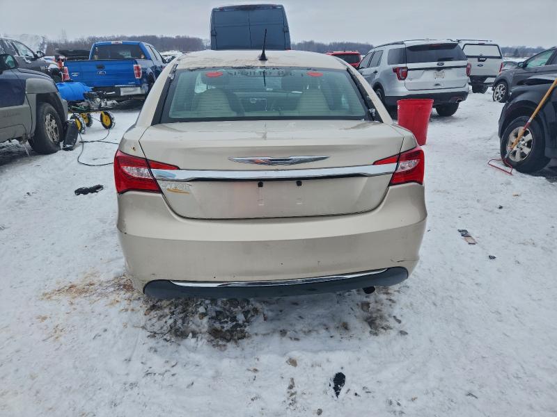 Photo 6 from auction – 2013 CHRYSLER 200 TOURIN with VIN 1C3CCBBB6DN738168