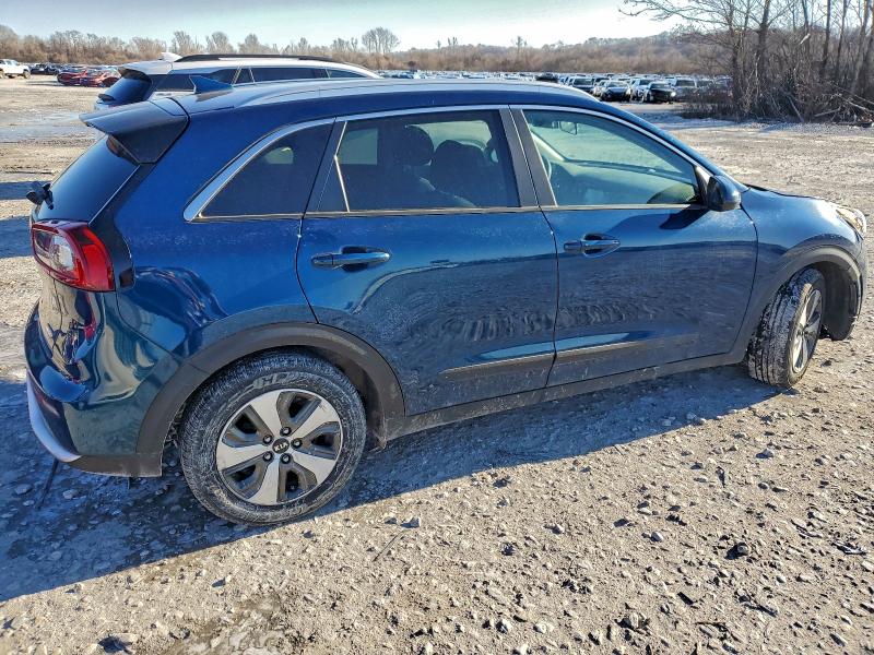 Photo 3 from auction – 2017 KIA NIRO FE with VIN KNDCB3LC2H5100842
