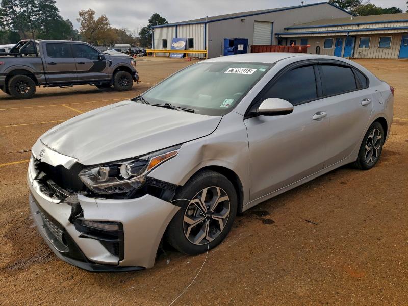 KIA FORTE FE 2021 with VIN 3KPF24AD7ME378147 - Photo from auction