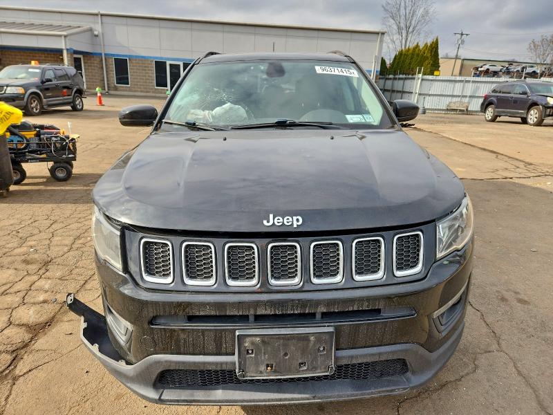 Photo 5 from auction – 2018 JEEP COMPASS LA with VIN 3C4NJDBB1JT213049