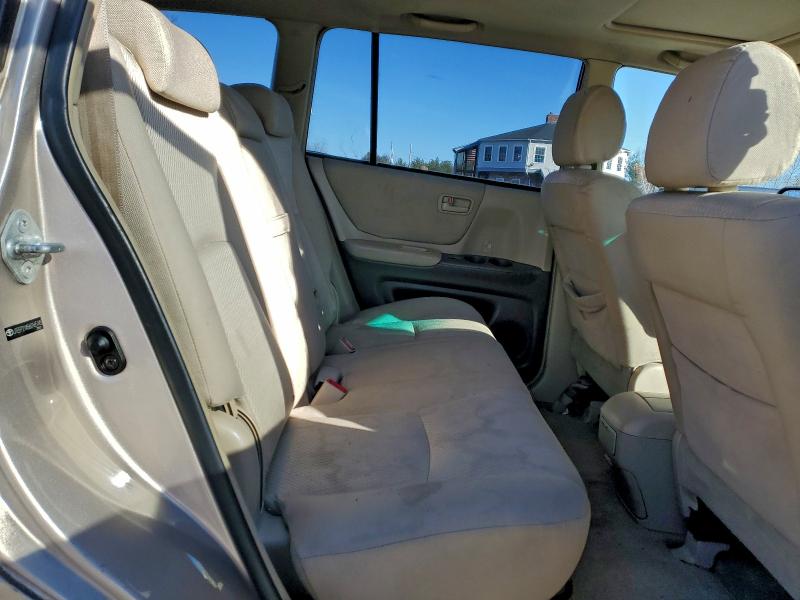 Photo 11 from auction – 2006 TOYOTA HIGHLANDER with VIN JTEEP21A560165745