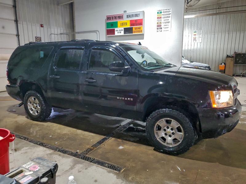 Photo 4 from auction – 2011 CHEVROLET SUBURBAN K with VIN 1GNSKHE32BR192130