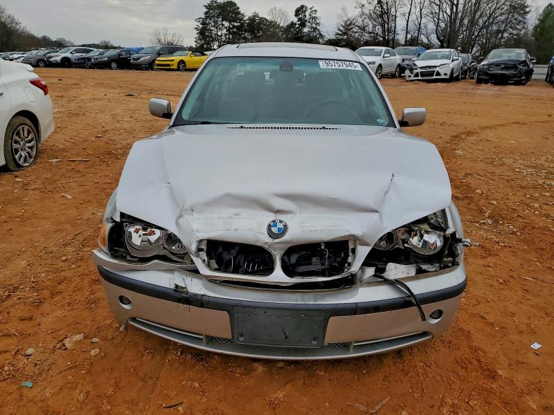 Photo 5 from auction – 2003 BMW 330 I with VIN WBAEV53403KM26814