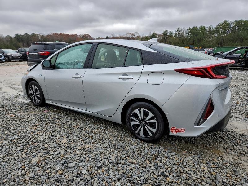 Photo 2 from auction – 2017 TOYOTA PRIUS PRIM with VIN JTDKARFP4H3050862