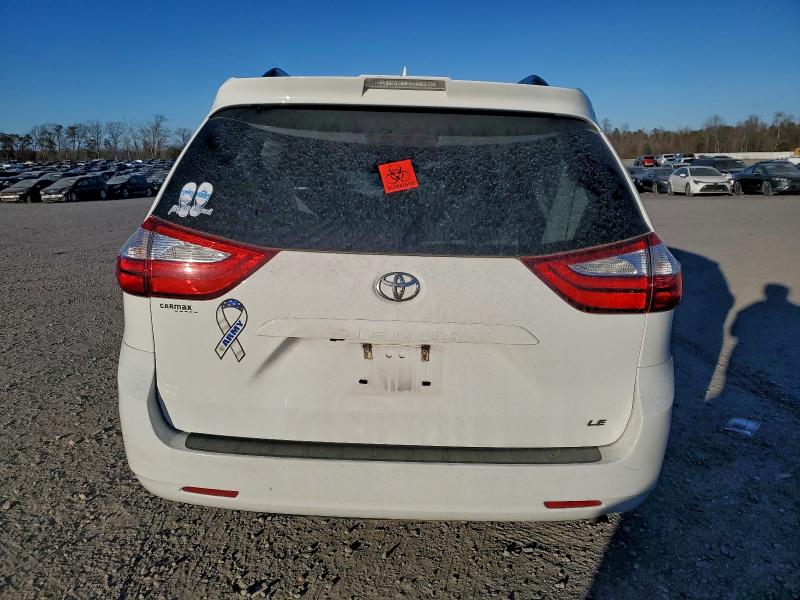 Photo 6 from auction – 2018 TOYOTA SIENNA LE with VIN 5TDKZ3DCXJS942592