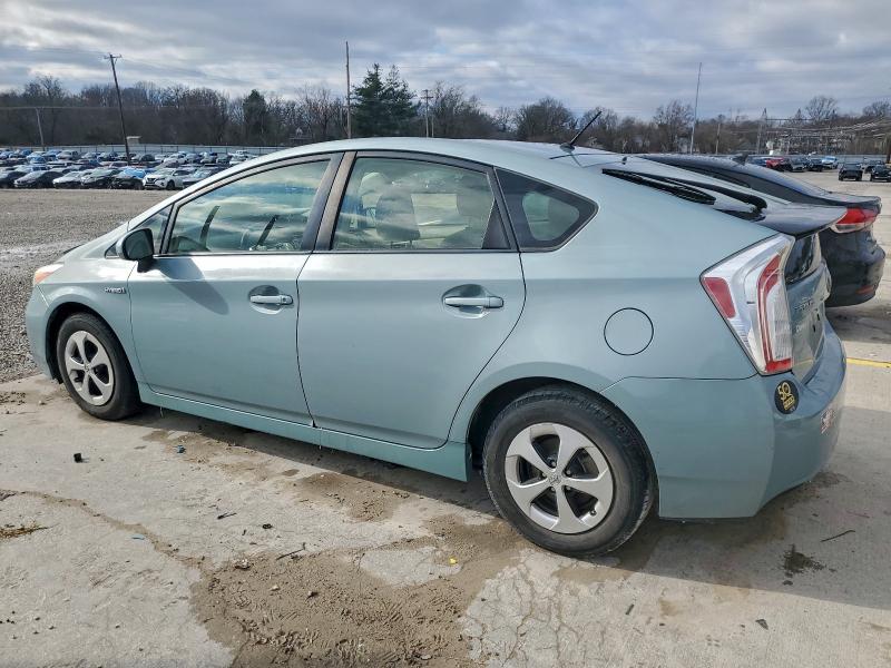 Photo 2 from auction – 2012 TOYOTA PRIUS with VIN JTDKN3DU2C5403347