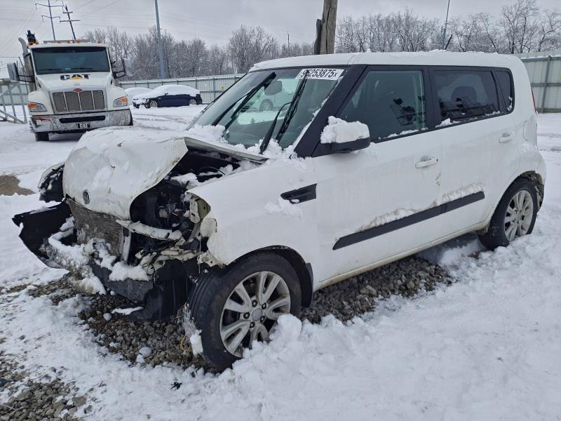 KIA SOUL + 2013 with VIN KNDJT2A65D7587447 - Photo from auction