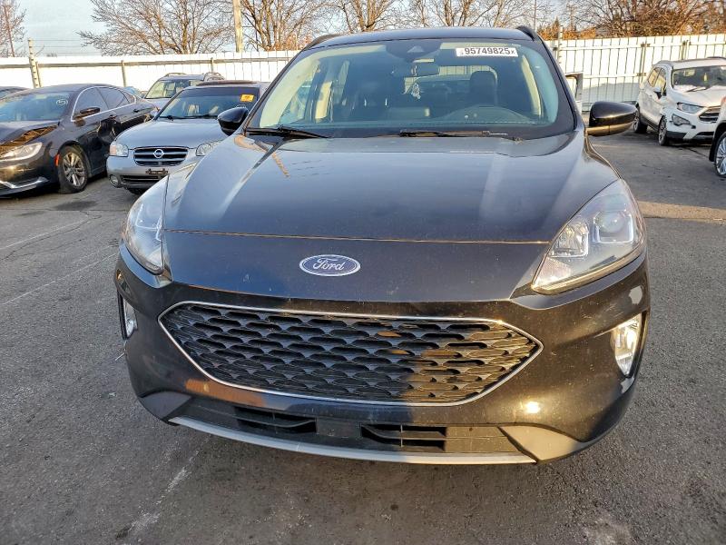Photo 5 from auction – 2022 FORD ESCAPE SEL with VIN 1FMCU0H65NUB17644
