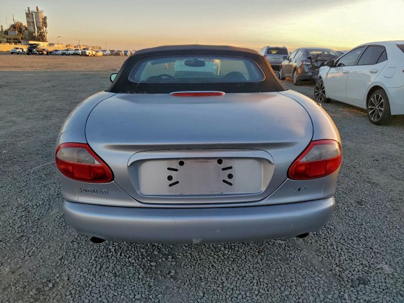 Фото 6 с аукциона – 2000 JAGUAR XK8 с VIN SAJJA42C2YNA10998