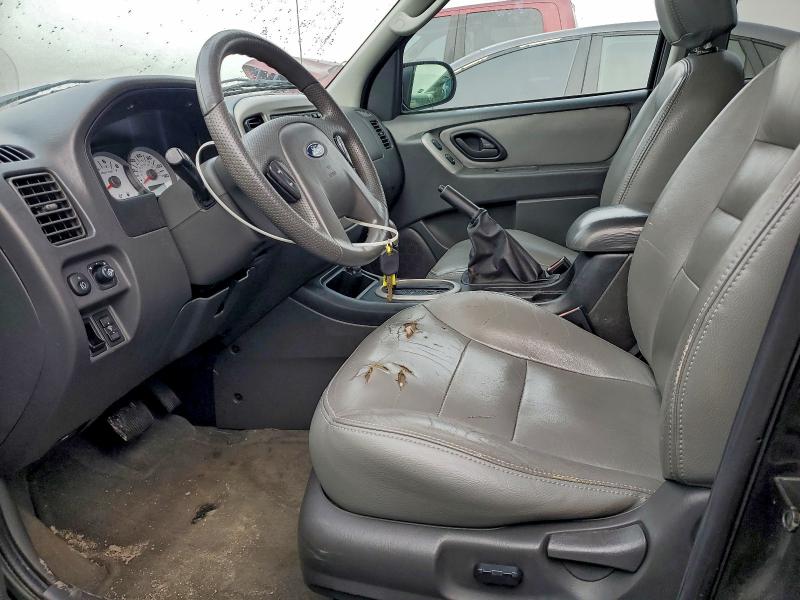 Photo 7 from auction – 2007 FORD ESCAPE XLT with VIN 1FMYU03157KB91064