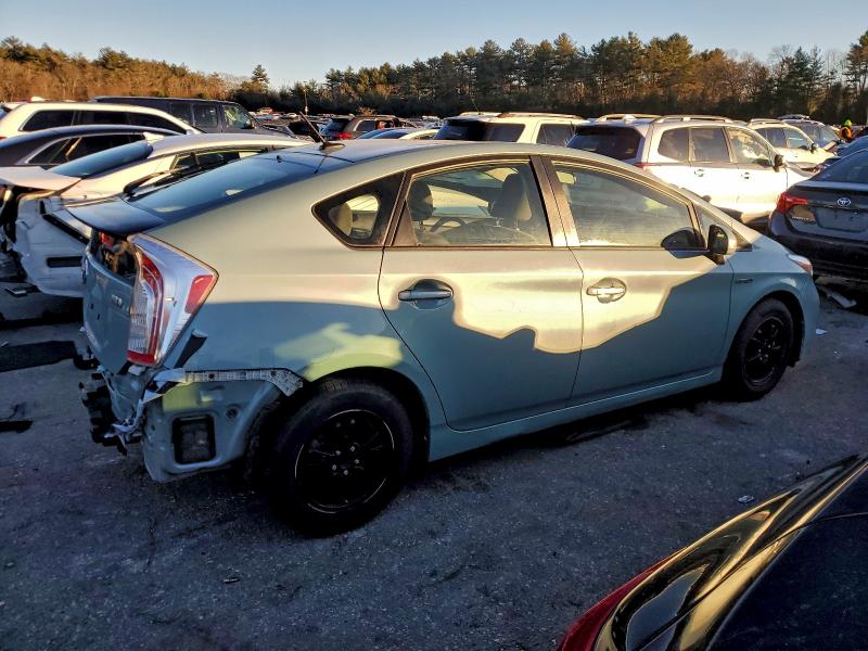 Photo 3 from auction – 2015 TOYOTA PRIUS with VIN JTDKN3DU8F1922351