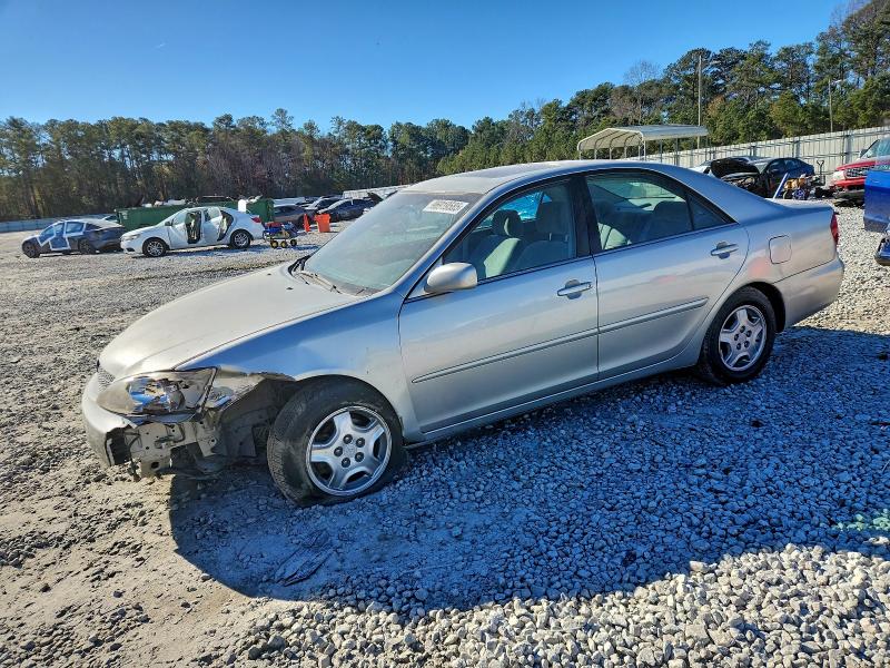 TOYOTA CAMRY LE 2002 with VIN 4T1BF30K52U019578 - Photo from auction