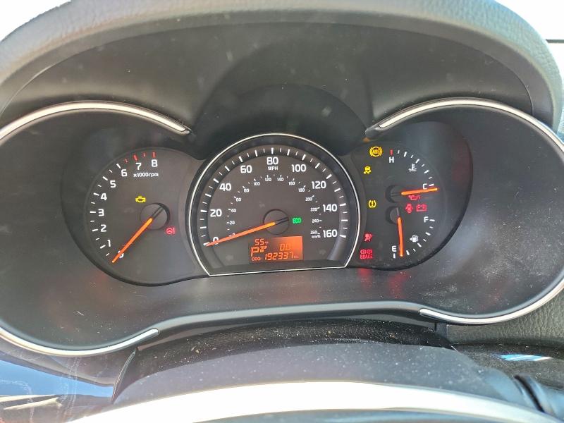 Photo 9 from auction – 2015 KIA SORENTO with VIN 5XYKT3A67FG658356