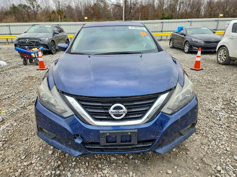Photo 5 from auction – 2017 NISSAN ALTIMA 2.5 with VIN 1N4AL3AP1HC477268
