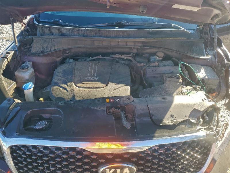 Photo 11 from auction – 2016 KIA SORENTO SX with VIN 5XYPK4A52GG080609